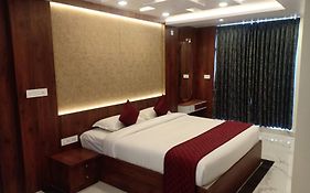 Lakshmi Mahal - V Inn